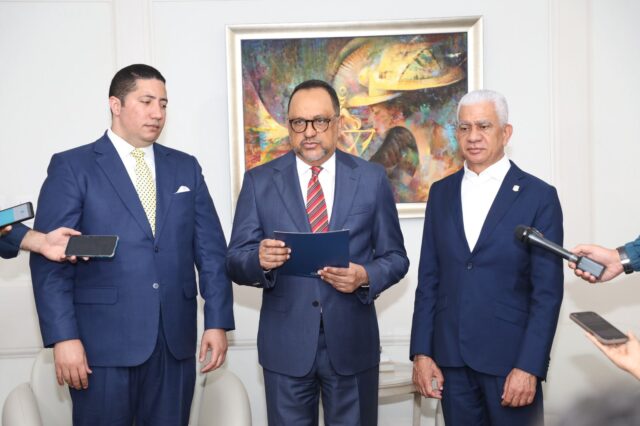 Gobierno lleva proyecto al Senado que modificaría Ley Migratoria