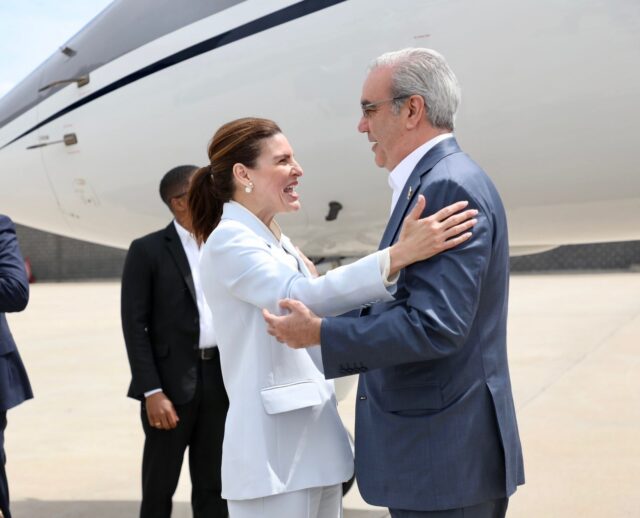 Abinader viaja a la capital de Estados Unidos 08ac3168390 Presidente Abinader en Estados Unidos