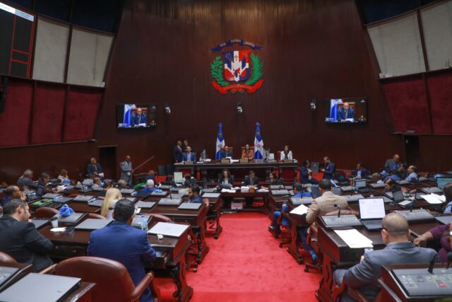 La iniciativa legislativa fue estudiada por la Comisión Permanente de Energía de la Cámara de Diputados, a cargo del representante Oscar Adolfo Morel, la cual emitió un informe favorable para su aprobación.
