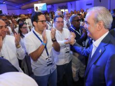 Presidente Abinader llama a cuidar al PRM con “humildad, unidad y determinación”