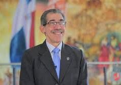 Asjana gana rectoría de la UASD; Silverio reconoce triunfo