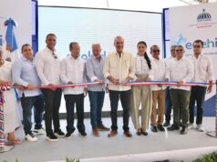 Presidente Abinader inaugura carretera Cruce Los Quemados