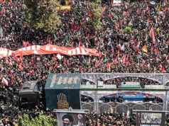 Millones de personas acompañan el cortejo fúnebre de Alí Jamenei en Irán Millones de personas acompañan el cortejo fúnebre de Alí Jamenei en Irán Fuente: Emol.com - https://www.emol.com/noticias/Internacional/2026/07/06/1204850/cortejo-funebre-ali-jamenei-iran.html