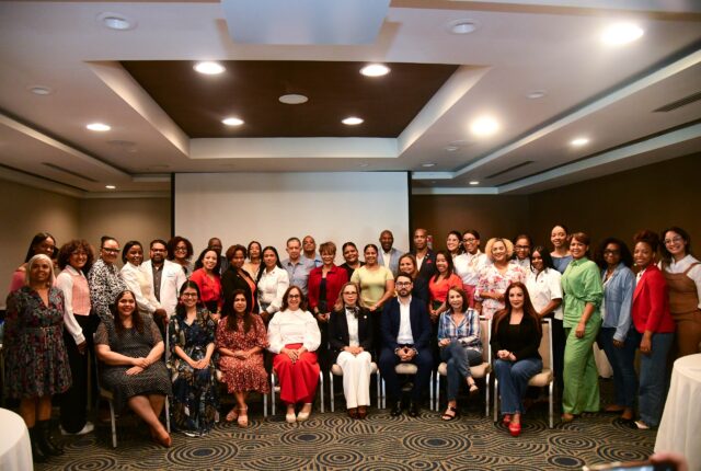 Ministerio de Salud realiza taller para periodistas sobre los avances de la inmunización en el país