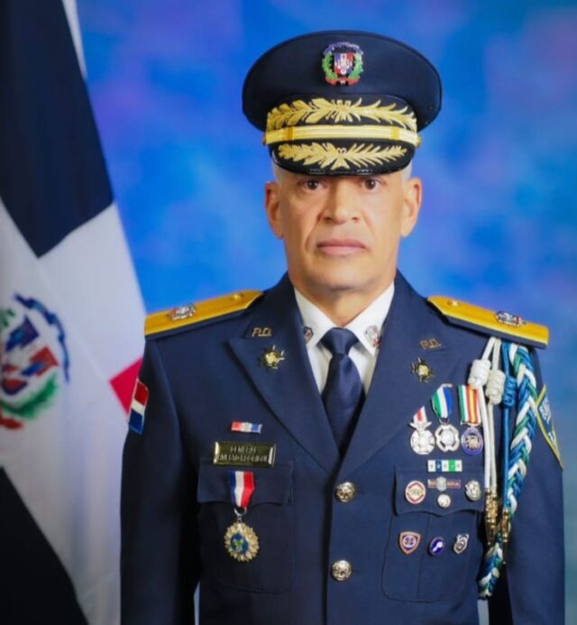 Ernesto Rafael Rodríguez García como nuevo director general de la Policía Nacional