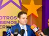 Richard Medina denuncia el alza de precios que afecta hogares pobres y clase media Richard Medina denuncia el alza de precios que afecta hogares pobres y clase media Santo Domingo.- Richard Medina, economista y miembro del Comité Político del Partido de la Liberación Dominicana (PLD), calificó como preocupante el aumento sostenido del costo de la vida, especialmente de la comida, al advertir que la inflación se ha mantenido por encima del rango meta del Banco Central durante varios meses consecutivos, erosionando la capacidad de consumo de los hogares más pobres y de la clase media. "La inflación general está alta, pero el aumento de precios de la comida es mucho mayor. Solo en el último año, la yuca aumentó un 42%, la yautía un 25%, los ajíes un 22%, la carne de res ha subido un 14%, el plátano verde un 12%, el pollo casi un 6% y la papa un 12%. La realidad de los dominicanos es que cada día se compra menos con el mismo dinero. Y esto afecta principalmente a los hogares más pobres ", declaró Richard Medina. Asimismo, el economista destacó que los hogares de clase media, además del impacto de aumentos en los precios de la comida y la gasolina, han visto aumentos de la tarifa de los colegios en hasta 10,000 por niño, de 20% en el mantenimiento de los residenciales, y de varios miles de pesos en la cuota mensual del préstamo hipotecario. “Si sumamos el mayor gasto por aumentos de la comida y la gasolina, con el mayor gasto por los colegios, el mantenimiento de los residenciales y la cuota de la hipoteca, muchas familias de clase media están gastando unos 25,000 a 60,000 pesos adicionales cada mes, cuando el salario no ha subido prácticamente nada”, detalló el dirigente peledeísta. El también Secretario General del PLD en la Circunscripción 1 del Distrito Nacional advirtió sobre la creciente brecha entre precios y salarios, y su efecto sobre las micro, pequeñas y medianas empresas (MIPYMES). "Cuando sube el costo de la vida, sube también el costo de operar. El pequeño comerciante y el emprendedor quedan atrapados entre insumos más caros y clientes con menos capacidad de compra; muchos terminan cerrando o endeudándose para sobrevivir", expresó. Richard Medina, quien es el miembro más joven del Comité Político del PLD, exhortó al Gobierno a priorizar medidas de fondo: reforzar los programas de abastecimiento a bajo costo y la cadena de frío para reducir la pérdida poscosecha que encarece los alimentos, fomentar la producción agropecuaria para alcanzar la soberanía alimentaria completa, y proteger de manera focalizada a los hogares más vulnerables. "La estabilidad macroeconómica solo tiene sentido si se traduce en bienestar para la gente, y hoy muchas personas comen enos", concluyó.
