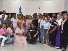 Ministerio de la Mujer capacita a líderes comunitarios sobre violencia de género Ministerio de la Mujer capacita a líderes comunitarios sobre violencia de género