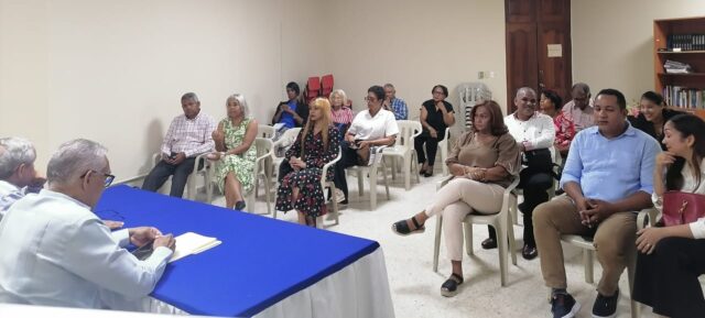Movimiento Convergencia aborda salud mental y estrés en el ejercicio periodístico