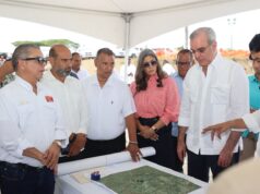 Presidente Abinader supervisa avances del alcantarillado sanitario de Licey al Medio