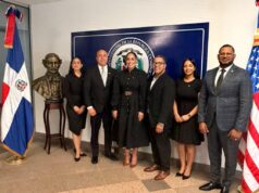 Consulado dominicano en Houston recibe busto de Juan Pablo Duarte Consulado dominicano en Houston recibe busto de Juan Pablo Duarte