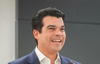 Wellington Arnaud encabeza percepción de funcionarios más eficientes, según SONDEOS