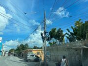 Imponen prisión preventiva a hombre sorprendido manipulando ilegalmente redes eléctricas de EDEESTE en La Romana